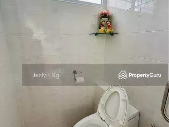 整套出租 • 林厝港 • 208 Boon Lay Place • S$3500 • 3房(2臥室) •  照片