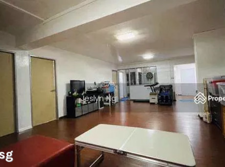 房屋出售 • 林厝港 • 703 Jurong West Street 71 • S$688888 • 5房(4臥室) • 1356ft² / 125m² 照片