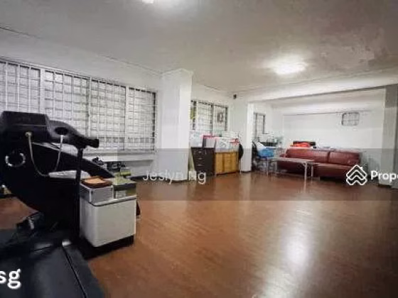 房屋出售 • 林厝港 • 703 Jurong West Street 71 • S$688888 • 5房(4臥室) • 1356ft² / 125m² 照片