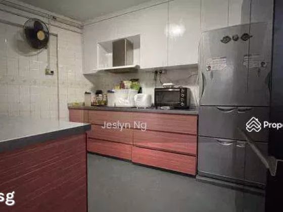 房屋出售 • 林厝港 • 703 Jurong West Street 71 • S$688888 • 5房(4臥室) • 1356ft² / 125m² 照片