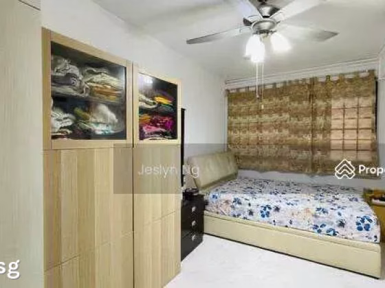 房屋出售 • 林厝港 • 716 Jurong West Street 71 • S$510000 • 5房(4臥室) • 1195ft² / 111m² 照片