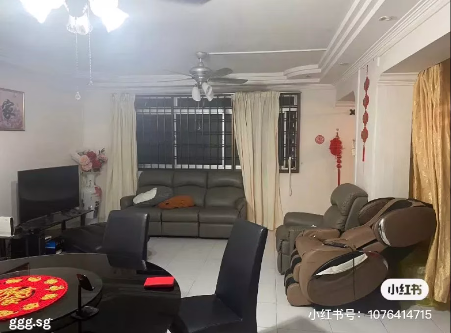 单间出租 • 林厝港 • 732 Jurong West Street 73 • S$700 • 4房(3臥室) • 普通房 照片