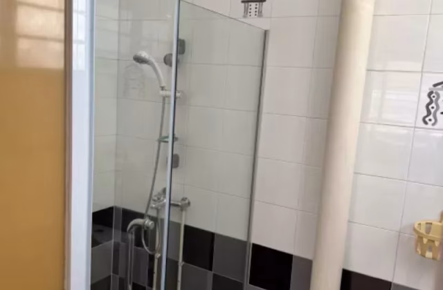 单间出租 • 巴耶利峇 • 111 Jurong East Street 13 • S$1600 • 3房(2臥室) • 主人房