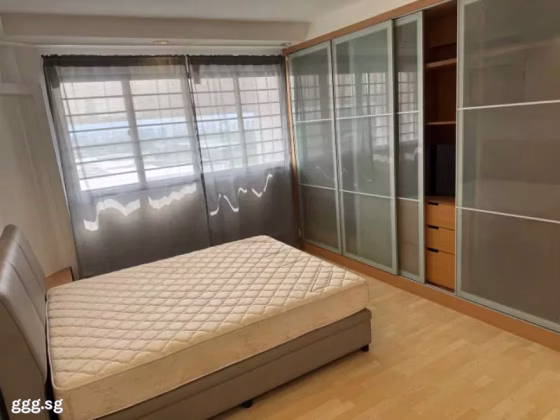 单间出租 • 巴耶利峇 • 111 Jurong East Street 13 • S$1600 • 3房(2臥室) • 主人房 照片