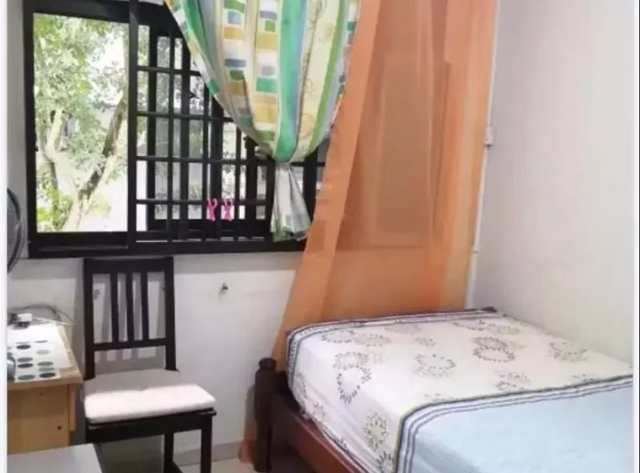 单间出租 • 市中心 • 25 Sin Ming Road • S$700 • 4房(3臥室) • 佣人房 照片