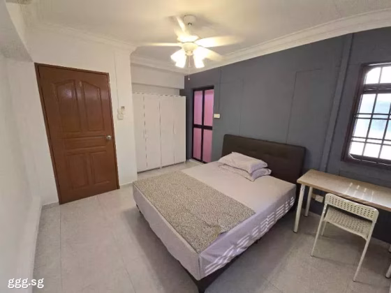 单间出租 • 后港 • 474 Sembawang Drive • S$1400 • 4房(3臥室) • 主人房 照片