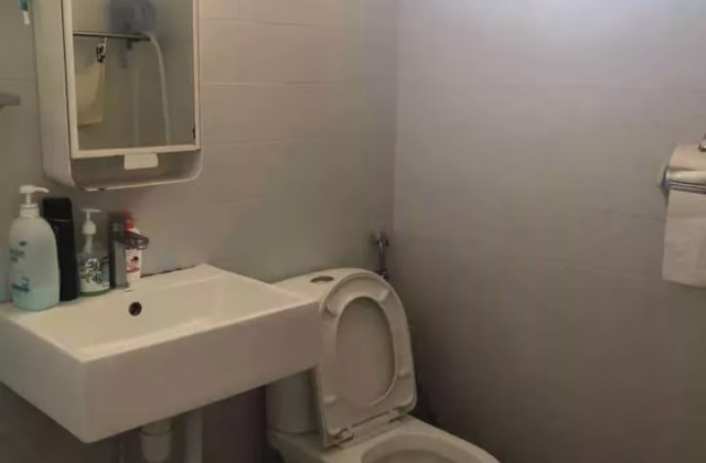 单间出租 • 市中心 • 264 Bishan Street 24 • S$1000 • 4房(3臥室) • 普通房