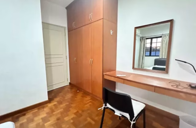 单间出租 • 林厝港 • YUNNAN ROAD (638241) • S$1500 • 联排排屋 • 主人房