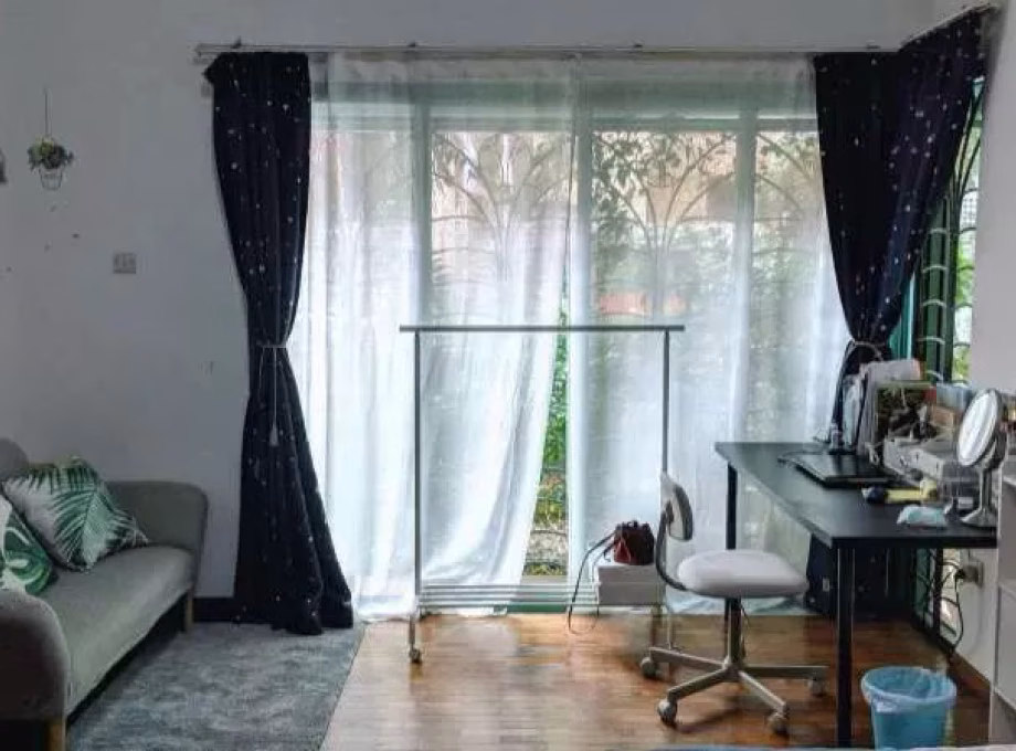 单间出租 • 欧南 •  Sims Residences • S$1600 • 住宅公寓 • 主人房 照片