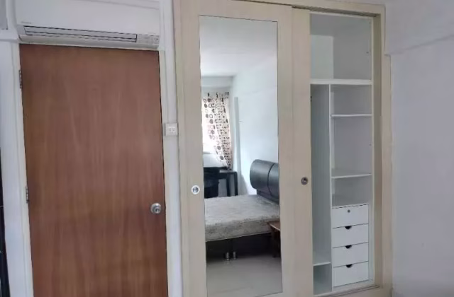 单间出租 • 欧南 • 110 Aljunied Crescent • S$880 • 4房(3臥室) • 普通房
