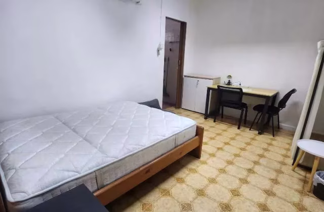 单间出租 • 乌节 •  Sembawang Hills Estate • S$1400 • 店屋 • 主人房