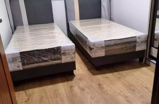 单间出租 • 三巴旺 • 182B Woodlands Street 13 • S$650 • 5房(4臥室) • 床位出租