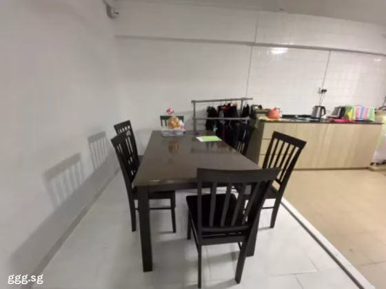 单间出租 • 新加坡河 • 420 Hougang Avenue 10 • S$1480 • 4房(3臥室) • 主人房 照片