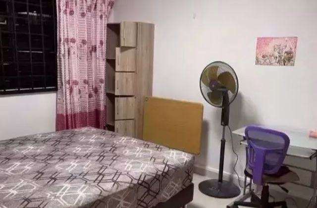 单间出租 • 马林百列 • 27 Toa Payoh East • S$1300 • 3房(2臥室) • 普通房