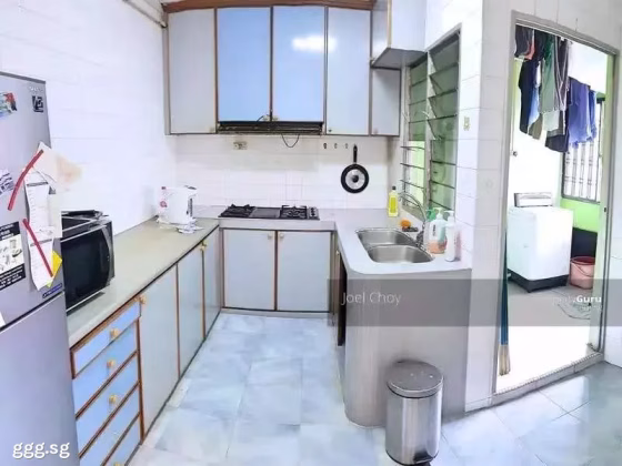 单间出租 • 林厝港 • 849 Jurong West Street 81 • S$950 • 5房(4臥室) • 普通房 照片