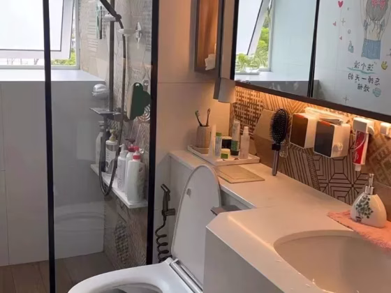 单间出租 • 欧南 •  Emery Point • S$1400 • 住宅公寓 • 普通房 照片