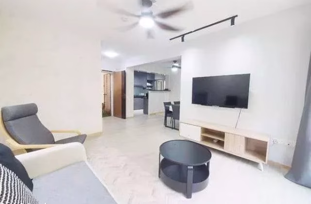 房屋出售 • 武吉巴督 • 461A Bukit Batok West Avenue 8 • S$600000 • 4房(3臥室) • 1001ft² / 92m²