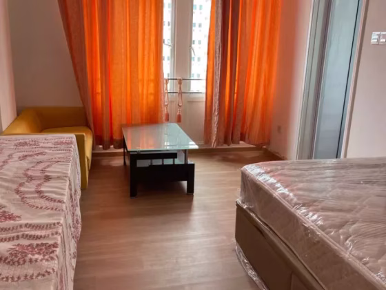 单间出租 • 欧南 •  Canberlin Apartments • S$1600 • 住宅公寓 • 主人房 照片