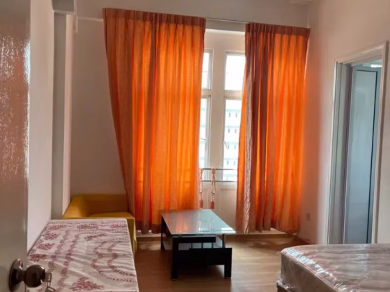 单间出租 • 欧南 •  Canberlin Apartments • S$1600 • 住宅公寓 • 主人房 照片