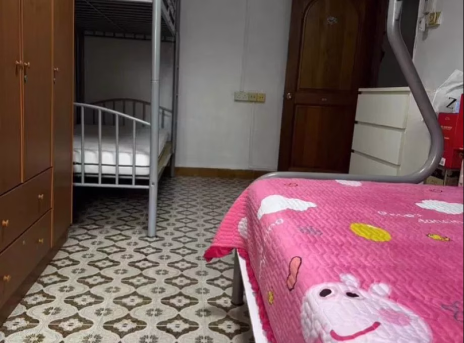 单间出租 • 武吉知马 • 1 Bedok South Avenue 1 • S$500 • 3房(2臥室) • 床位出租 照片