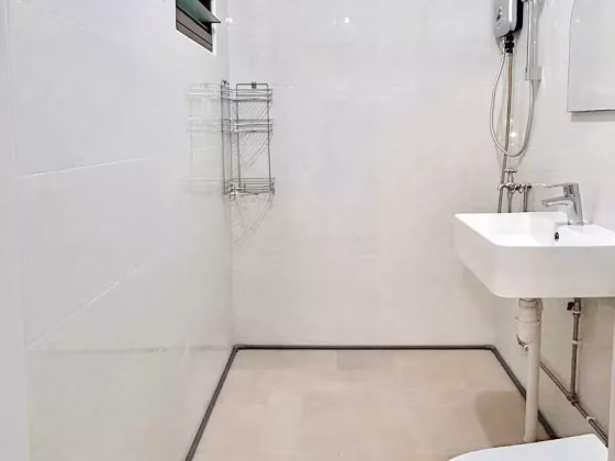 单间出租 • 红山 • 232 Pending Road • S$1350 • 4房(3臥室) • 主人房 照片