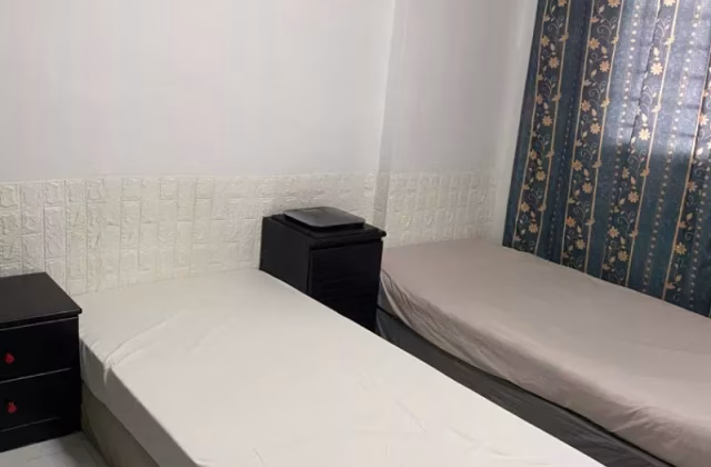 单间出租 • 梧槽 • 804 Yishun Ring Road • S$525 • 4房(3臥室) • 普通房