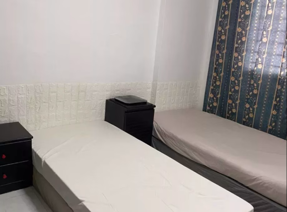 单间出租 • 梧槽 • 804 Yishun Ring Road • S$525 • 4房(3臥室) • 普通房 照片
