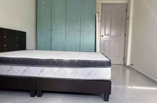 单间出租 • 梧槽 • 880 Yishun Street 81 • S$1100 • 4房(3臥室) • 主人房