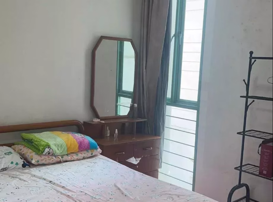 单间出租 • 欧南 •  The Sunny Spring • S$1700 • 住宅公寓 • 普通房 照片