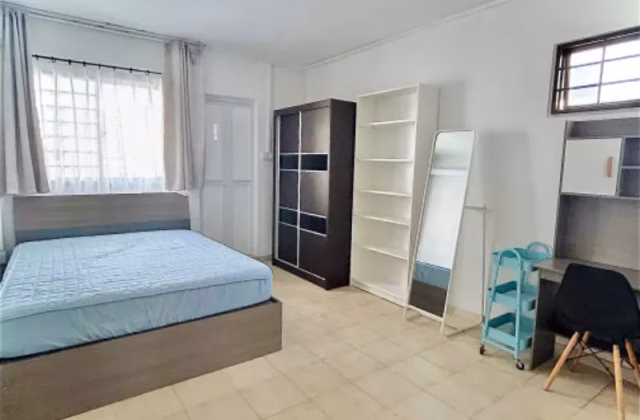 单间出租 • 红山 • 232 Pending Road • S$1300 • 3房(2臥室) • 主人房