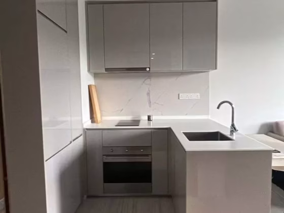 单间出租 • 欧南 •  Parc Esta • S$3100 • 住宅公寓 • 主人房 照片