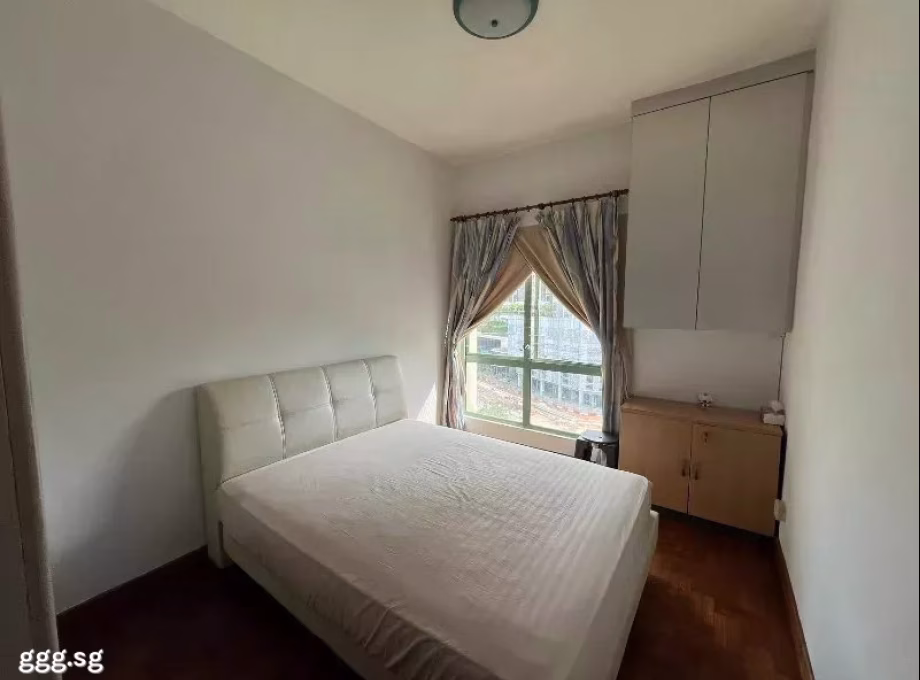 单间出租 • 武吉巴督 •  Hillview Park • S$1000 • 共管公寓 • 普通房 照片