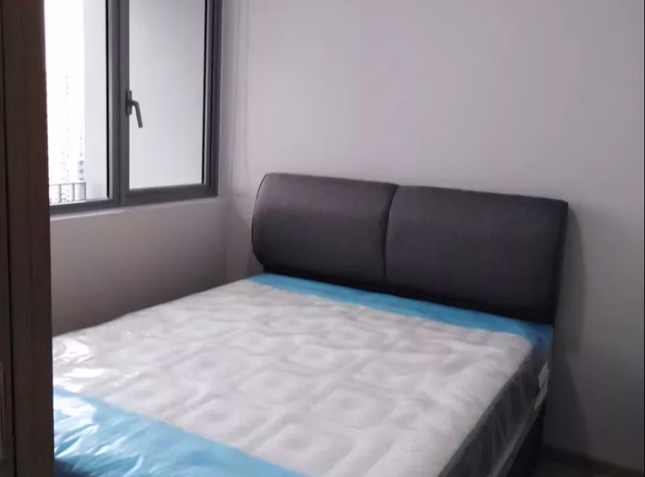 单间出租 • 碧山 •  High Park Residences • S$1000 • 住宅公寓 • 佣人房 照片