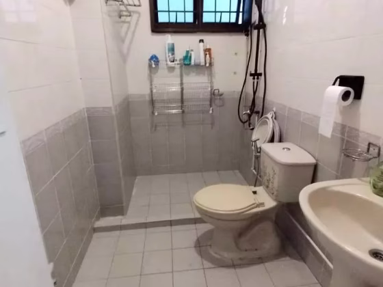 单间出租 • 后港 • 356C Admiralty Drive • S$880 • 执行组屋 • 佣人房 照片