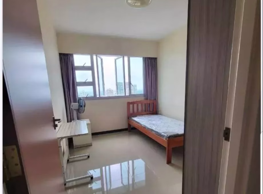 单间出租 • 三巴旺 • 101 Woodlands Street 13 • S$850 • 4房(3臥室) • 普通房 照片