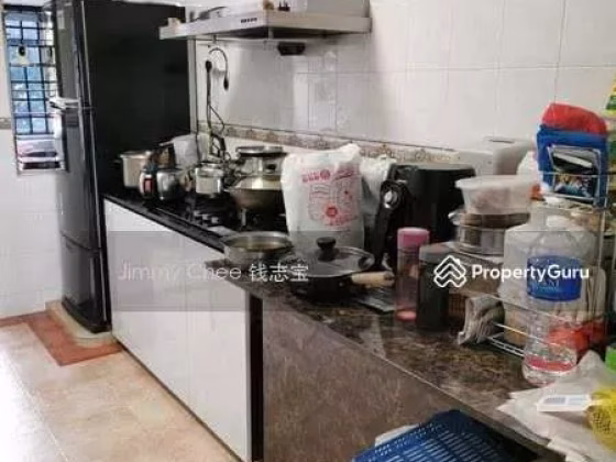 单间出租 • 三巴旺 • 111 Woodlands Street 13 • S$900 • 执行组屋 • 普通房 照片