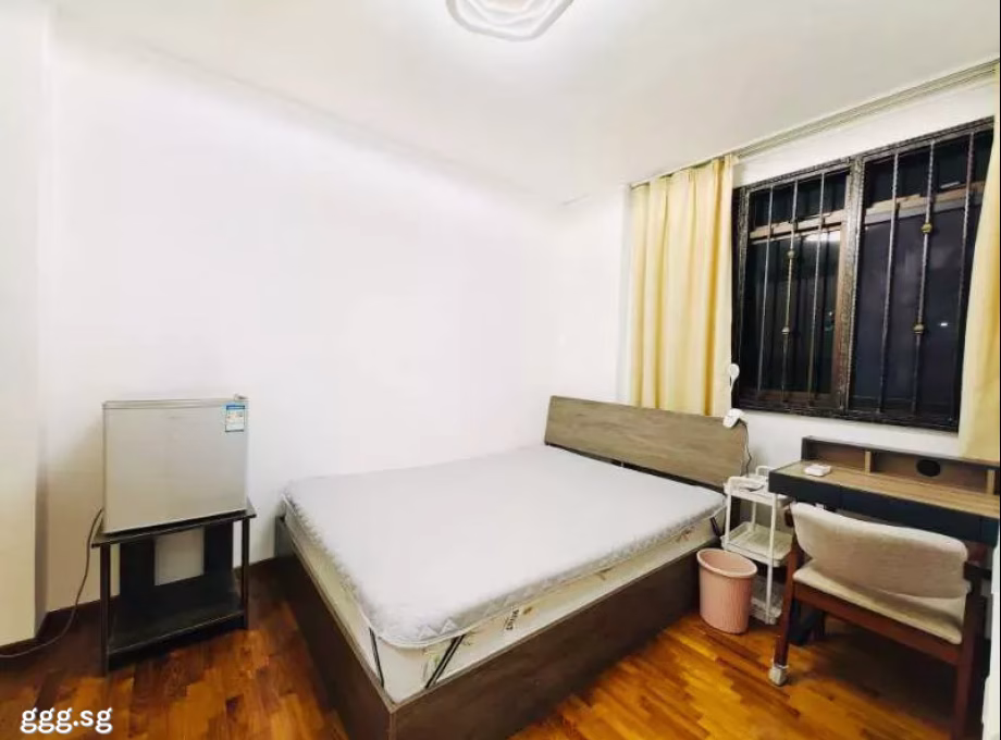 单间出租 • 林厝港 • 272A Jurong West Street 24 • S$1000 • 3房(2臥室) • 普通房 照片