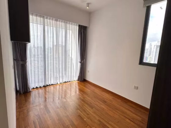 单间出租 • 纽顿 •  Novena Suites • S$3200 • 住宅公寓 • 主人房 照片
