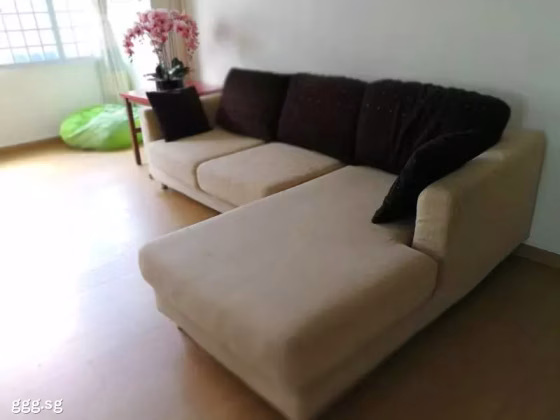 整套出租 • 武吉班让 • 355 Clementi Avenue 2 • S$4650 • 3房(2臥室) • 1259ft² / 116m² 照片