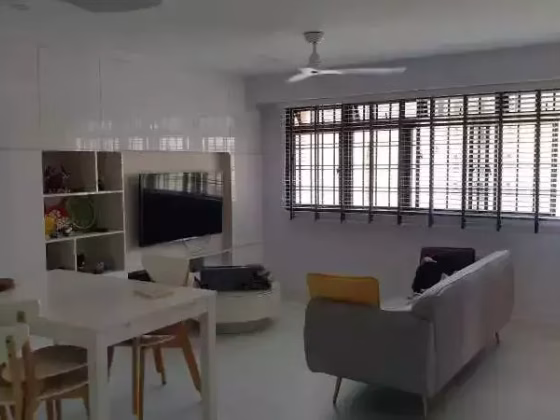 单间出租 • 后港 • 309 Canberra Road • S$500 • 5房(4臥室) • 普通房 照片