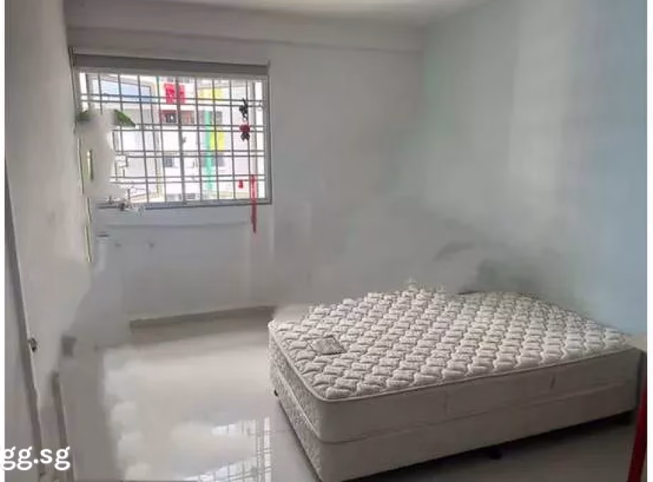单间出租 • 三巴旺 • 715 Woodlands Drive 70 • S$1000 • 3房(2臥室) • 普通房 照片