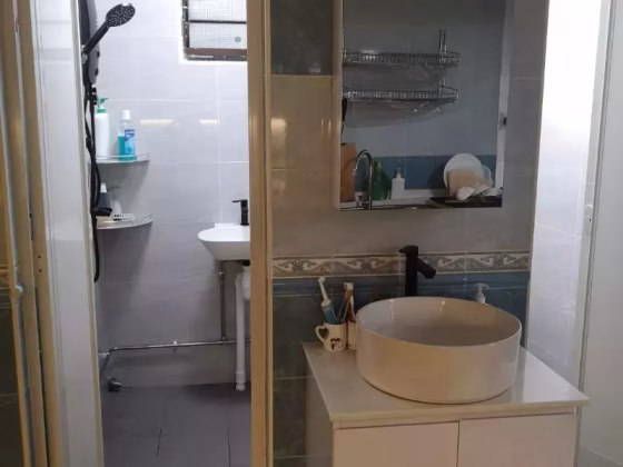 单间出租 • 蔡厝港 • 20 Dover Crescent • S$900 • 3房(2臥室) • 普通房 照片