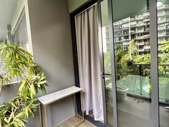 单间出租 • 欧南 •  Parc Esta • S$1900 • 住宅公寓 • 普通房 照片