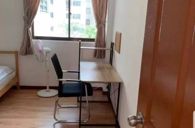 单间出租 • 中央集水区 • 330 Serangoon Avenue 3 • S$1500 • 4房(3臥室) • 主人房