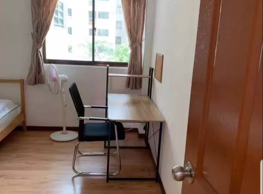 单间出租 • 中央集水区 • 330 Serangoon Avenue 3 • S$1500 • 4房(3臥室) • 主人房 照片