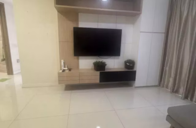 整套出租 • 诺维娜 •  D'leedon • S$5800 • 住宅公寓 • 1012ft² / 94m²