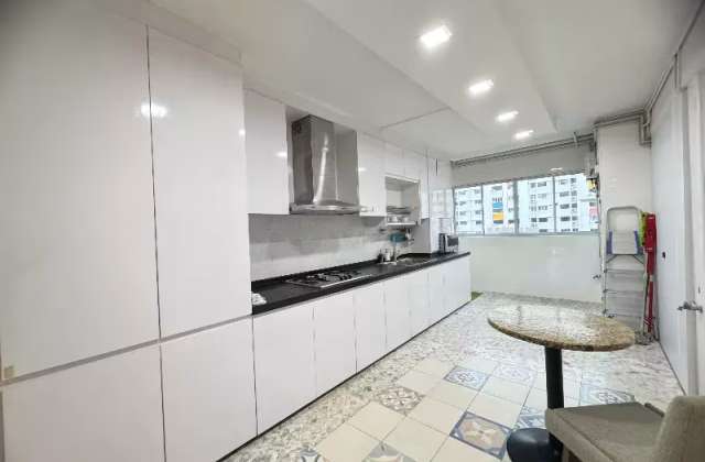 房屋出售 • 芽笼 • 16 Teck Whye Lane • S$799000 • 5房(4臥室) • 1442ft² / 133m²