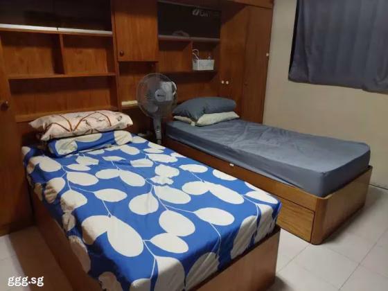 单间出租 • 林厝港 • 403 Jurong West Street 42 • S$900 • 执行组屋 • 普通房 照片