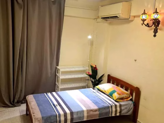 单间出租 • 西部集水区 • 477 Tampines Street 43 • S$1200 • 4房(3臥室) • 主人房 照片
