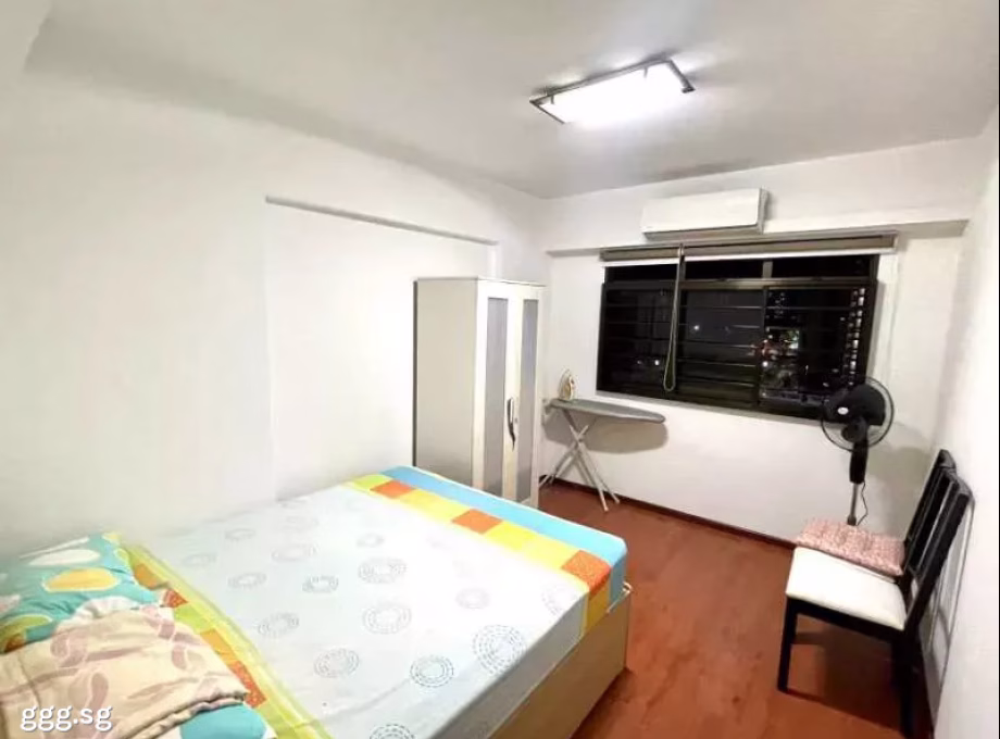 单间出租 • 新加坡河 • 984A Buangkok Link • S$800 • 4房(3臥室) • 普通房 照片
